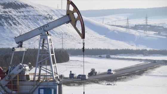 ارتفاع سعر النفط في أمريكا وكندا عقب تهديد بوتين